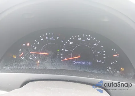 2011 Toyota Camry Le z USA, uszkodzony, nr VIN 4T1BF3EK3BU685203